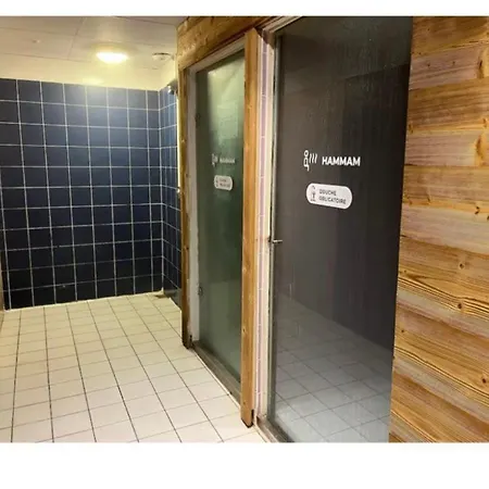 Au Bout Du Bois Piscine Sauna Hammam Accessible En Saison Et Le Accessible Toute L Annee Daire