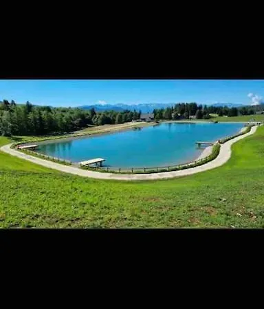 Au Bout Du Bois Piscine Sauna Hammam Accessible En Saison Et Le Accessible Toute L Annee Apartment *